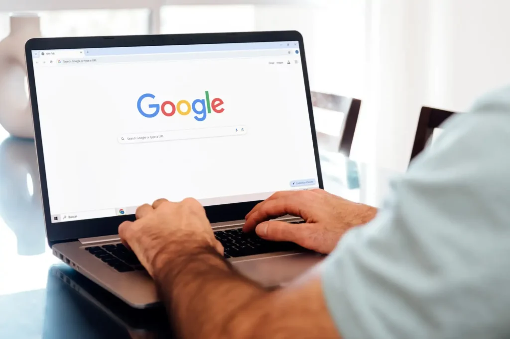 Référencement Com d'Artisans, agence de communication à La Roche-sur-Yon